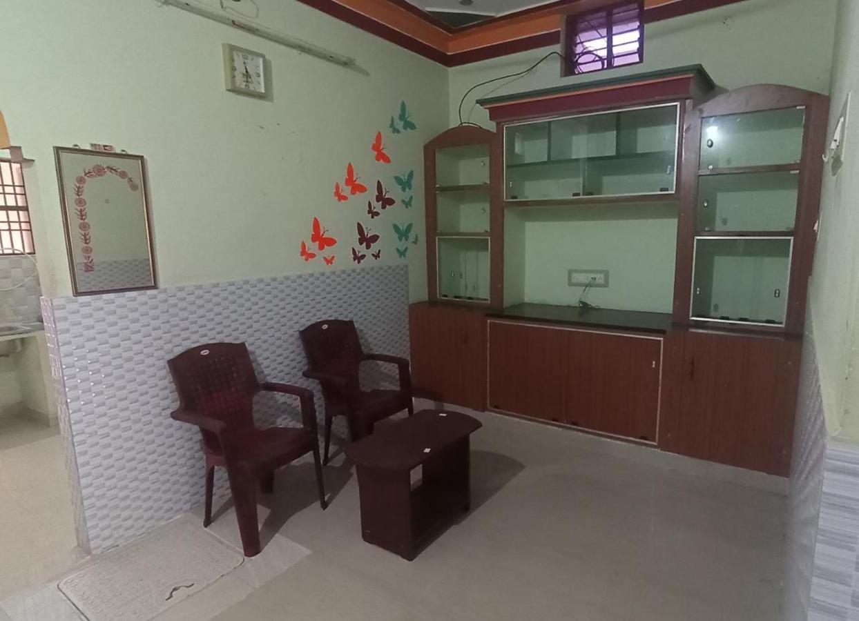 Thiru Arunai Guest House Tiruvannāmalai Exteriör bild